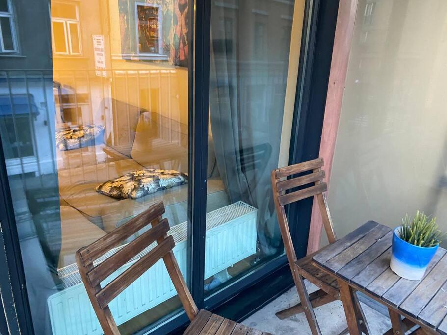 Apartment Midt I Sentrum 2 Soverom Og Stue